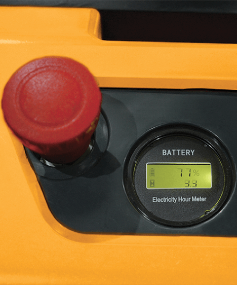 12-15ES-XB-XN - Hyundai Material Handler Pallet Stacker Battery Display